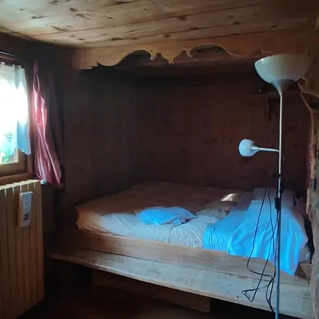 Agriturismo Alagna ファームステイ アラーニャ・ヴァルセージア