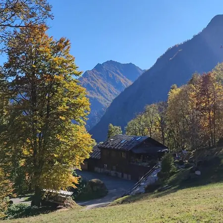 Agriturismo Alagna ファームステイ *