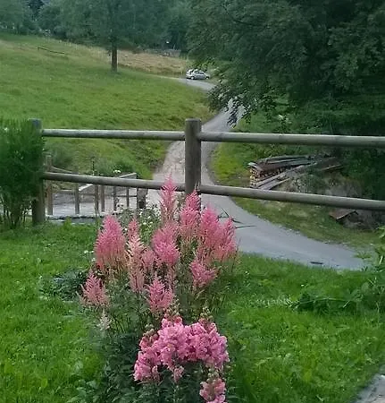 Agriturismo Alagna ファームステイ アラーニャ・ヴァルセージア