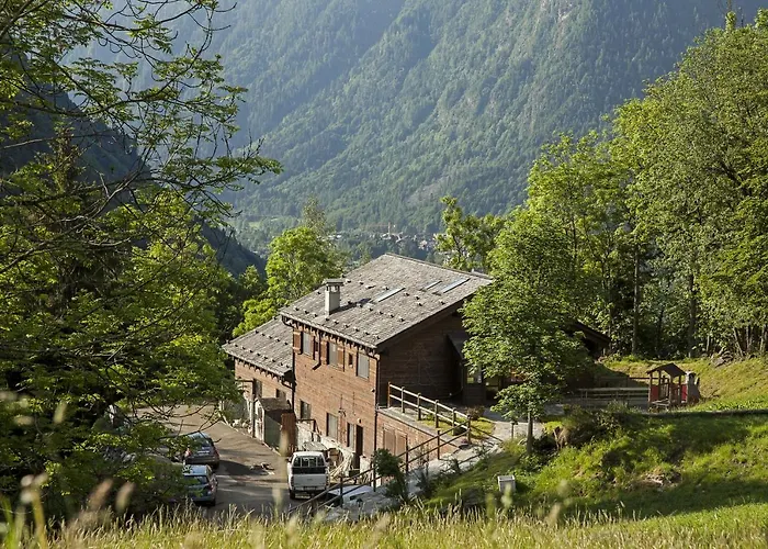 ファームステイ Agriturismo Alagna アラーニャ・ヴァルセージア