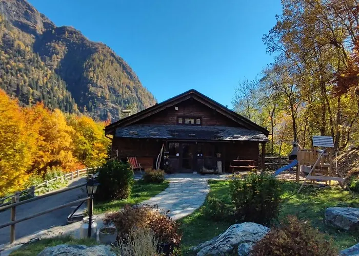 Agriturismo Alagna アラーニャ・ヴァルセージア