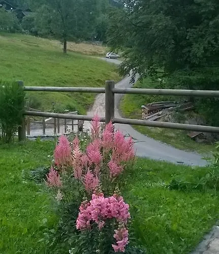 Agriturismo Alagna ファームステイ アラーニャ・ヴァルセージア